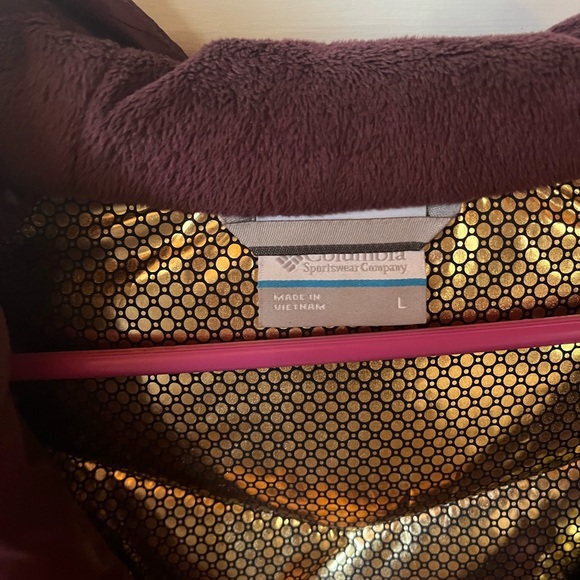 Columbia Maroon and Gold Jacket - Picture 2 of 3